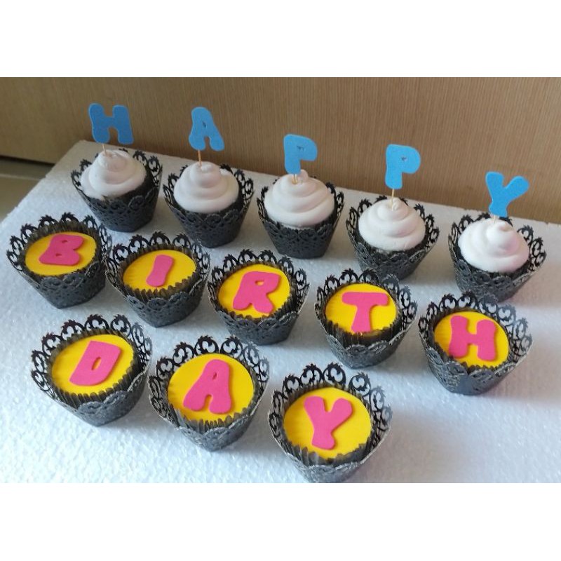 10 cup giấy Cupcake cắt lazer