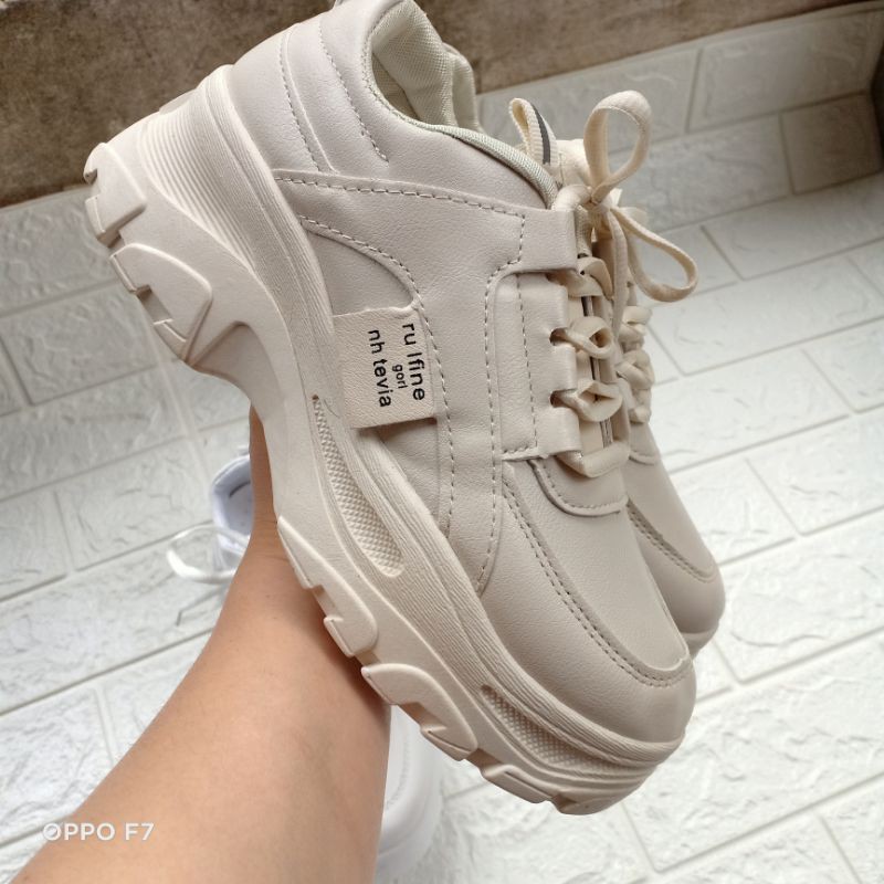 Giày sneakers nữ Rong Ye Rufine kiểu hàn quốc Ulzzang siêu Hot , mới nhất 2020 (Tặng Kèm Tất)