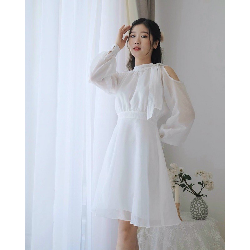 :::: ĐẦM TRẮNG TAY DÀI KHOÉT VAI | BigBuy360 - bigbuy360.vn