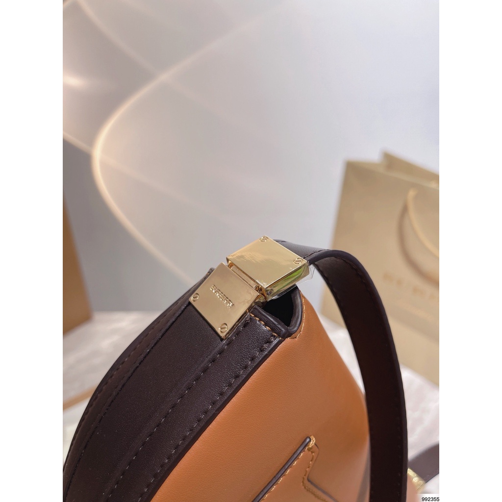 Túi Đeo Chéo Burberry Thời Trang Sang Trọng Cho Nam Nữ