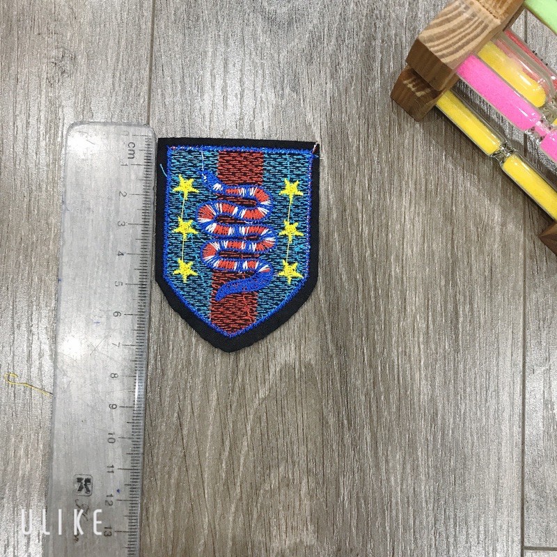 Sticker , logo rắn xanh sao vàng