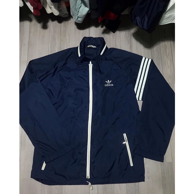 Áo khoác gió thể thao hiệu Adidas vintage màu xanh size XL(68x57)