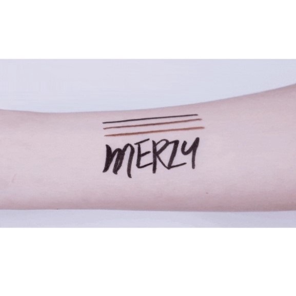 Bút kẻ mắt nước lâu trôi, không lem Merzy Bite The Beat Pen Eyeliner Flex 0.6g