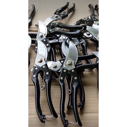 Kéo cắt cành V9 siêu sắc