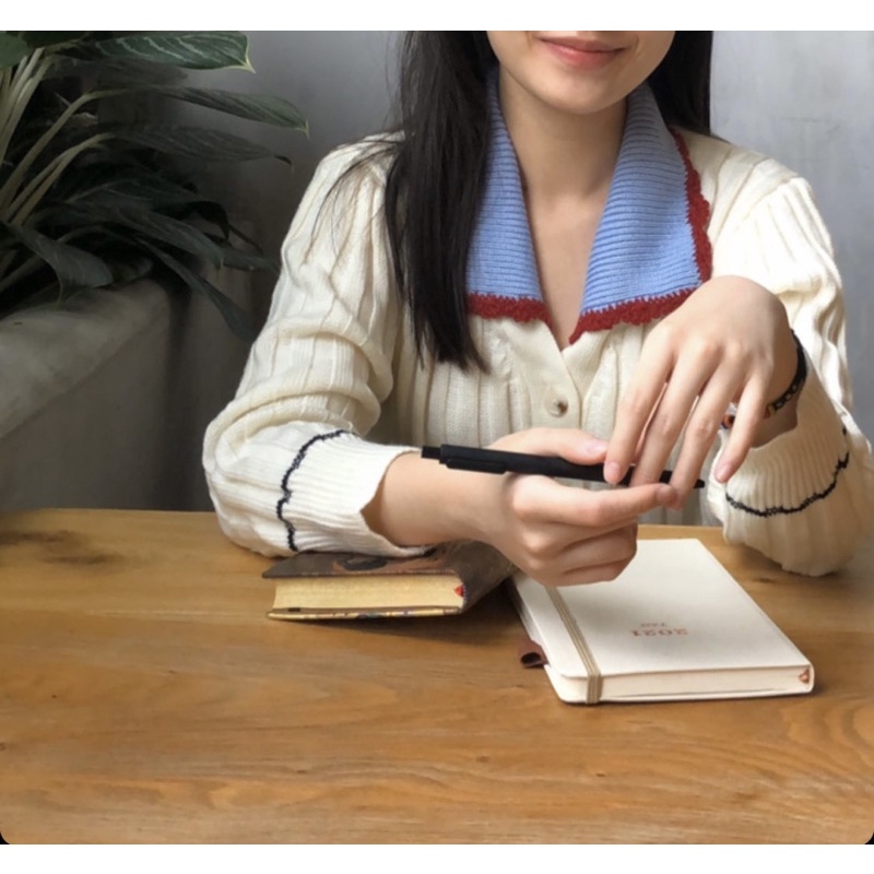 CÓ SẴN-Áo vintage  thu đôg cổ có thái rời thành dáng cardigan