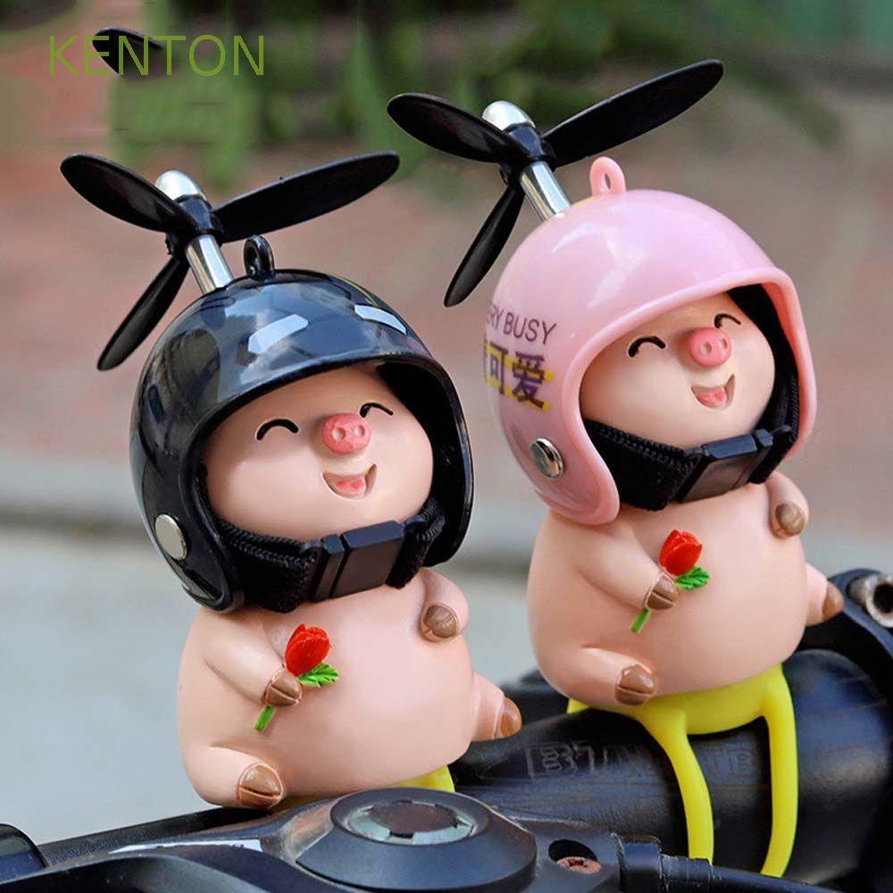 Tượng Chú Heo Hồng Đội Nón Bảo Hiểm Dễ Thương