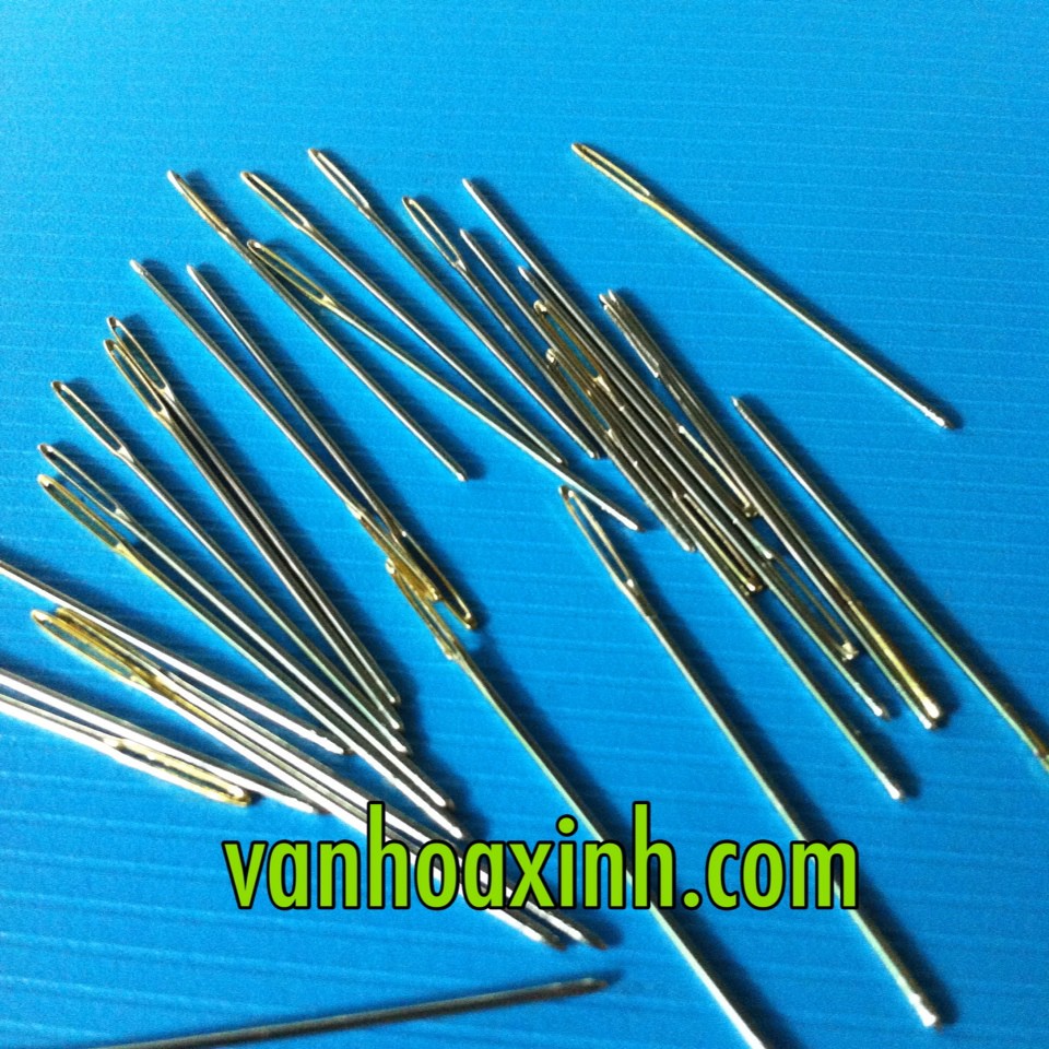 1 cây kim thêu tranh chữ thập đít vàng (lỗ kim 7mm)