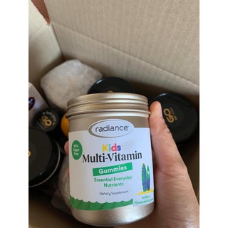 Vitamin tổng hợp kẹo dẻo Radiance Multi Vitamin