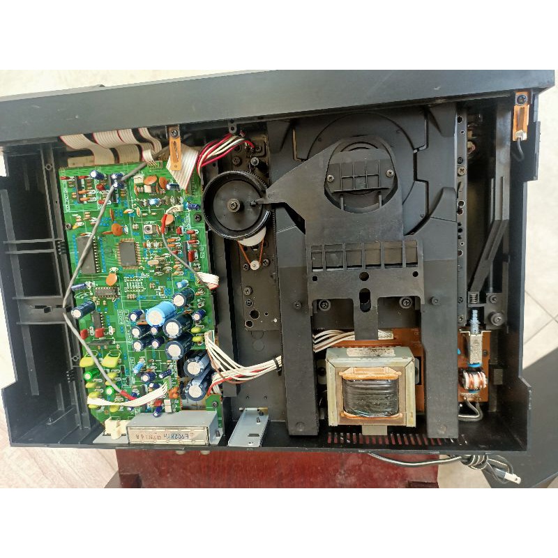 Bán em đầu CD Yamaha S100