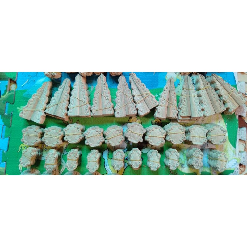 Khung Tự Giáp Vuông Đấu Lá Đề