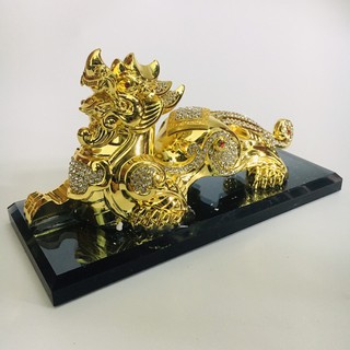 Nước Hoa Tỳ Hưu trên Xe Ô Tô