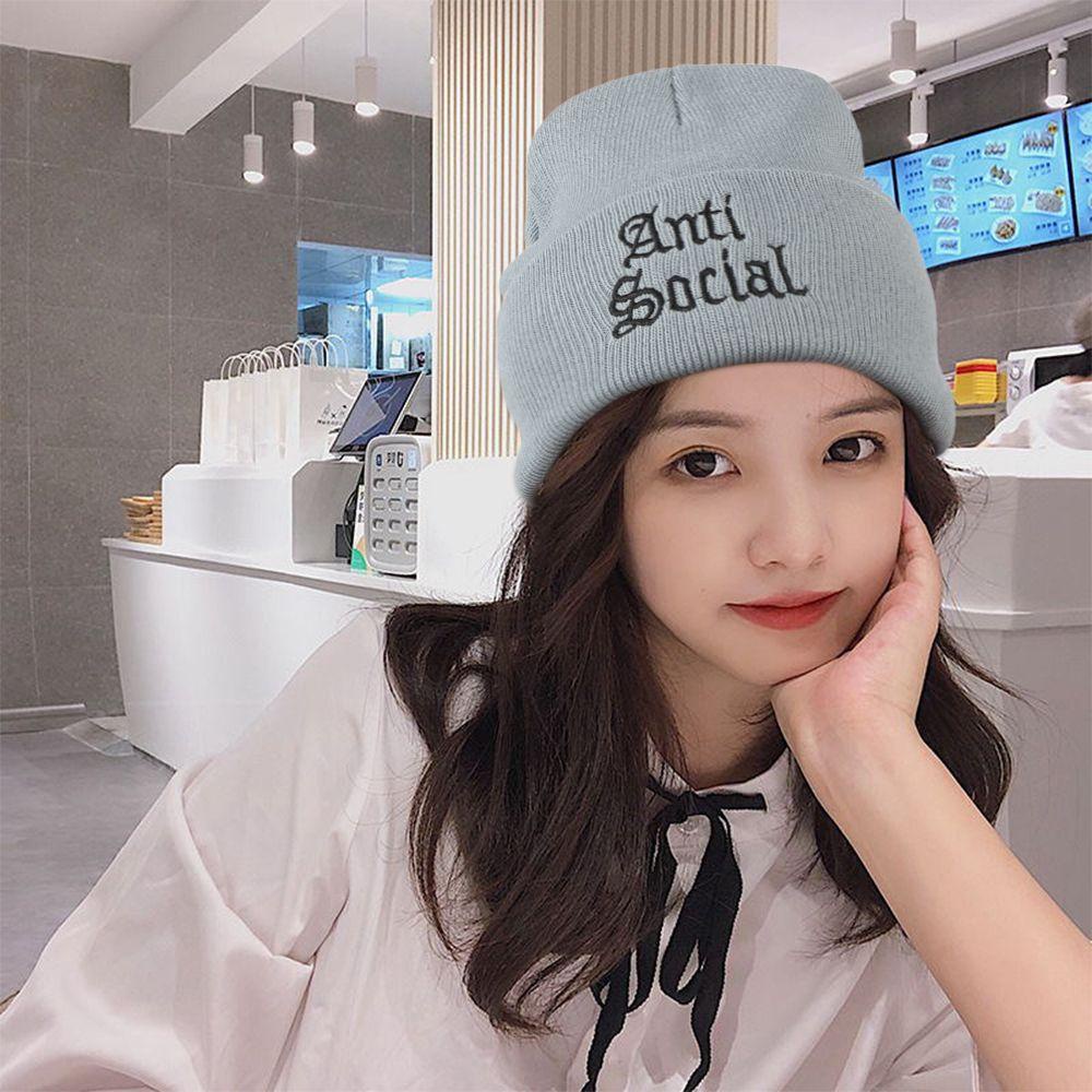 Mũ Beanie Dệt Kim Mềm Mại Thêu Chữ Chống Xã Hội