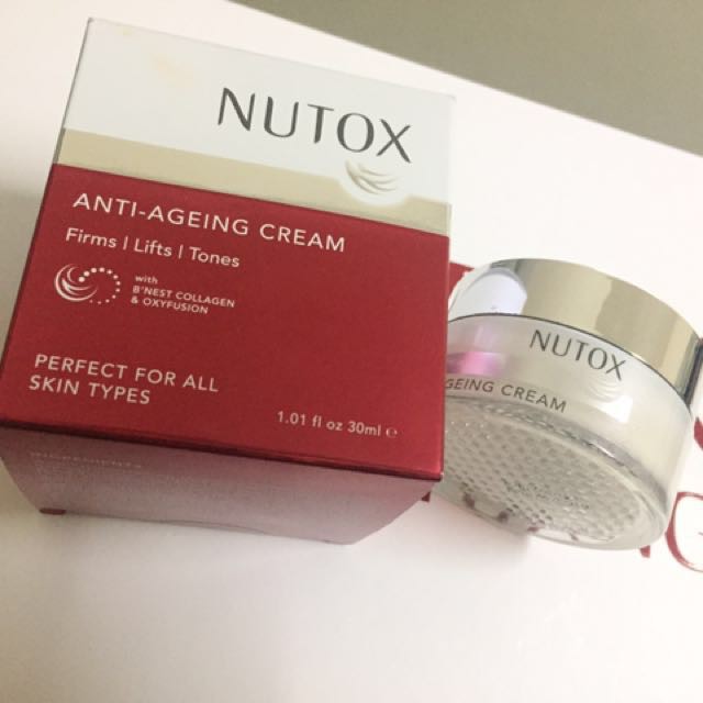 KEM NGĂN NGỪA LÃO HÓA DA TINH CHẤT COLLAGEN TỔ YẾN NUTOX ANTI AGEING CREAM 30ML CHÍNH HÃNG - 3546