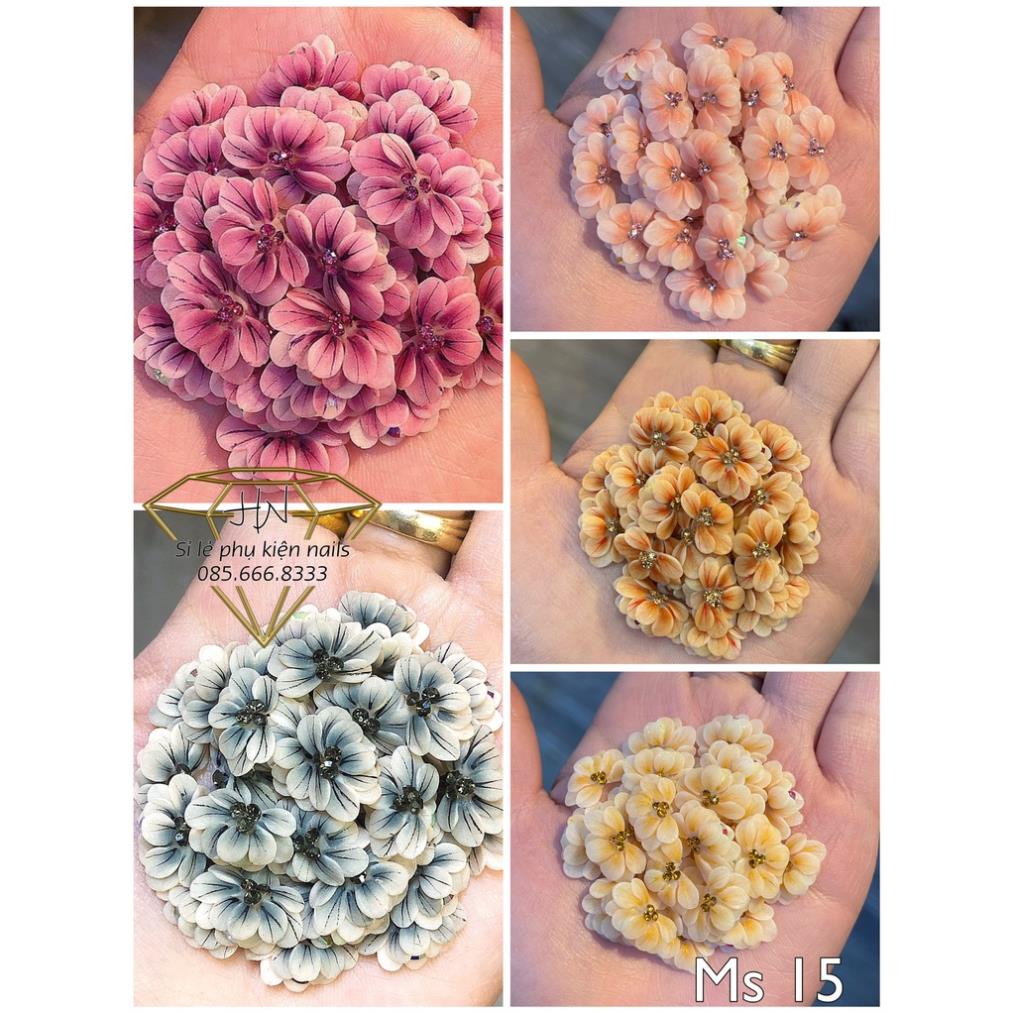 Hoa bột nail - hoa cúc ngiêng trang trí móng tay