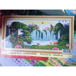 Tranh thêu non nước hữu tình