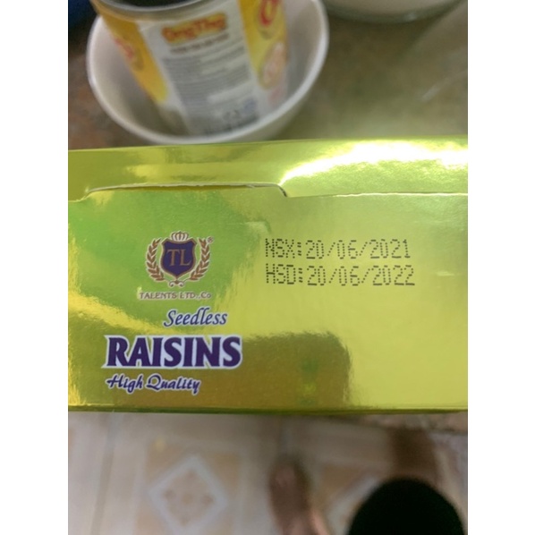 HOT HOT SALE Nho khô Raisins hộp 200g và 250g