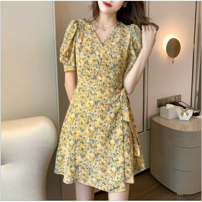 Váy nữ hoa nhí thắt eo