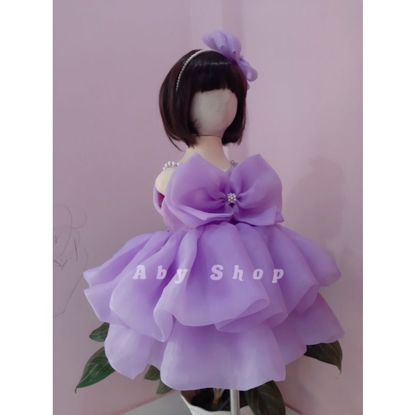 Váy công chúa thiết kế kèm nơ cài tóc