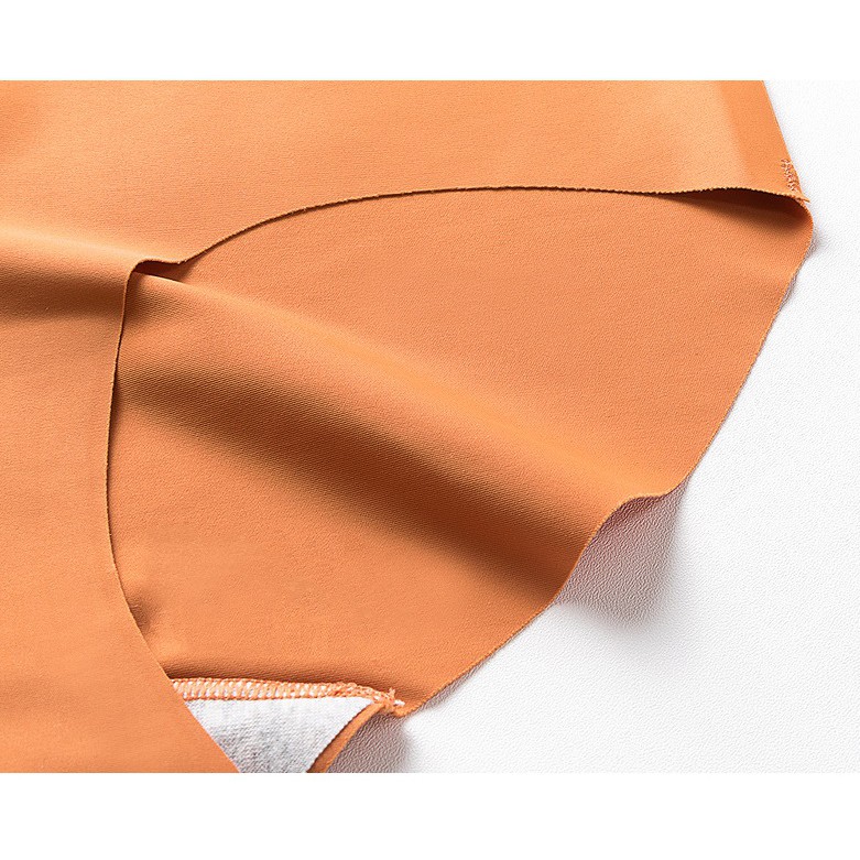 Quần lót đúc su cao cấp, lưng cao, không đường may và ôm sát vòng 3 của bạn tạo phong cách quyến rũ LYEQ003