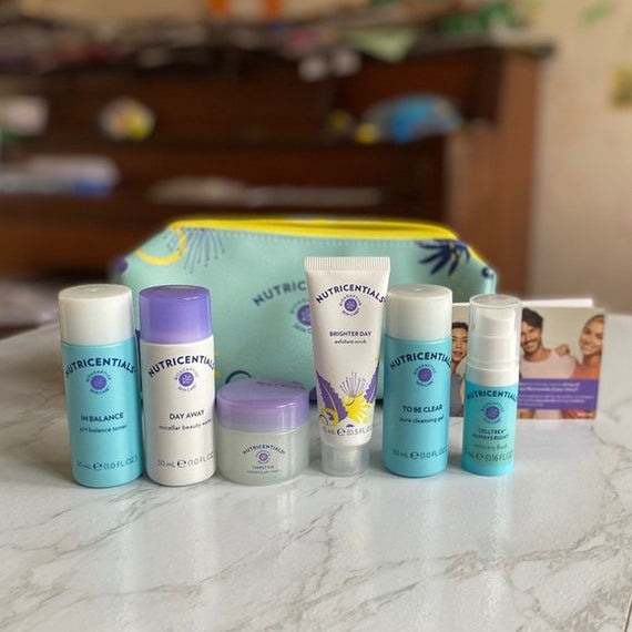 Set dưỡng da Nutricentials