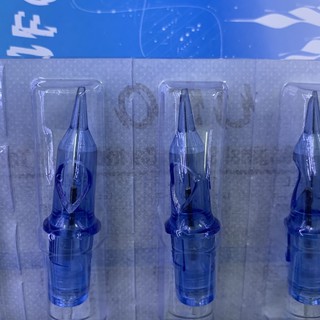 5 chiếc kim 1 máy pen