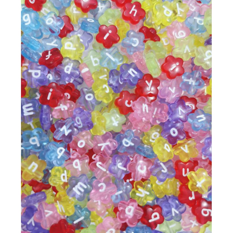 Hạt nhựa chữ cái hình hoa 4.5x11mm màu trong xỏ lỗ 2 đầu