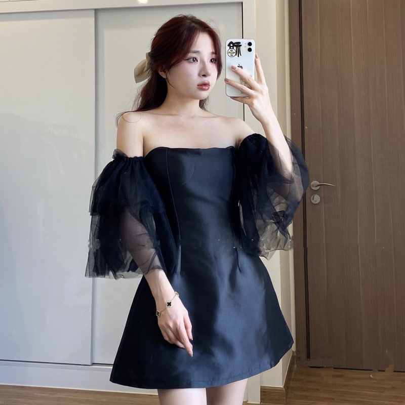 Váy tafta trễ vai phối ren