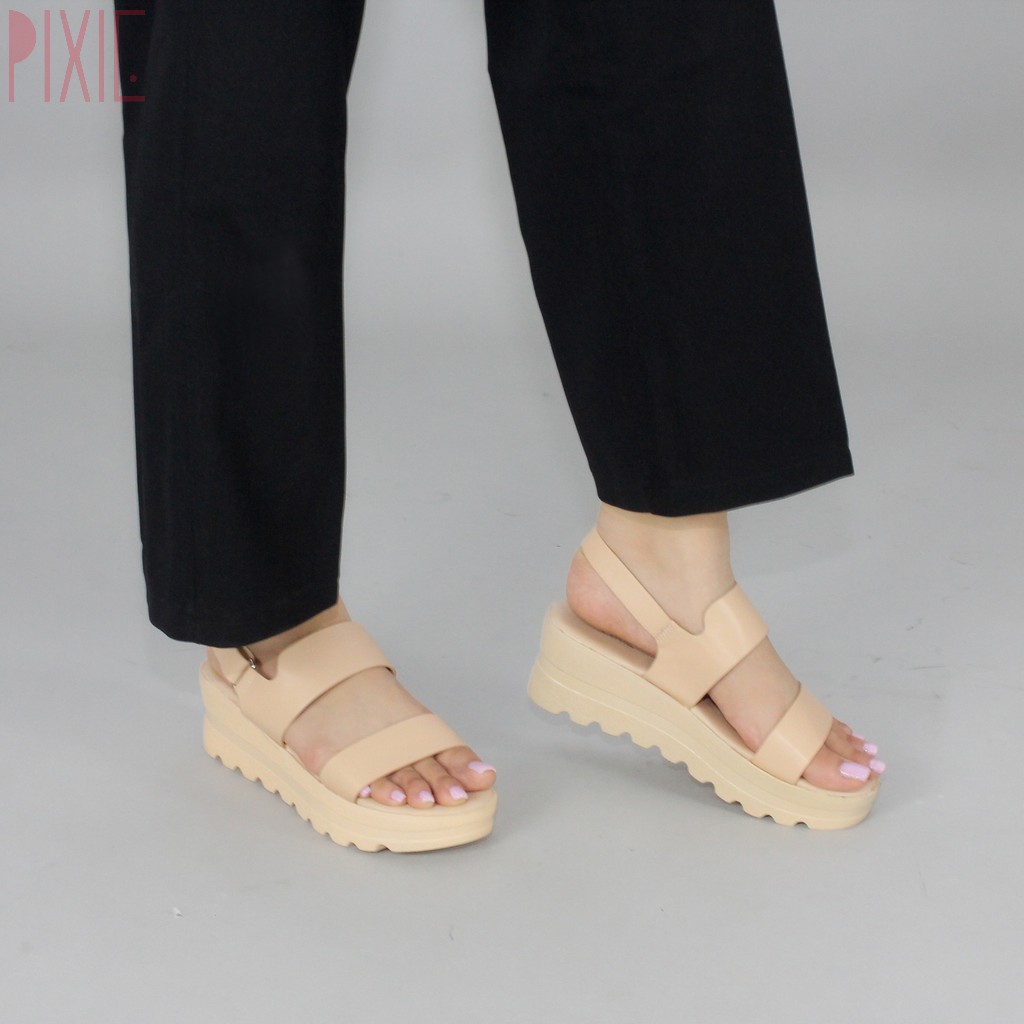 Giày Sandal Đế Xuồng 5cm Siêu Nhẹ Quai Ngang Pixie X425