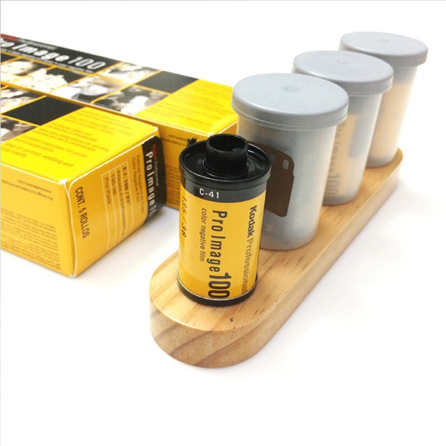 Film chụp ảnh Kodak ProImage 100 - 36 exp date 2026