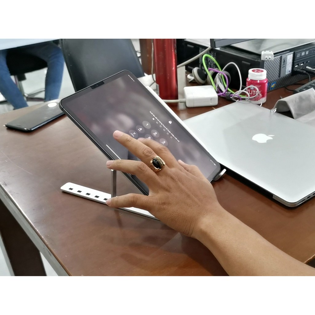 Giá Đỡ Laptop Nhôm Gấp Gọn Chỉnh Độ Cao Giúp Tản Nhiệt Cho MACBOOK IPAD SURFACE