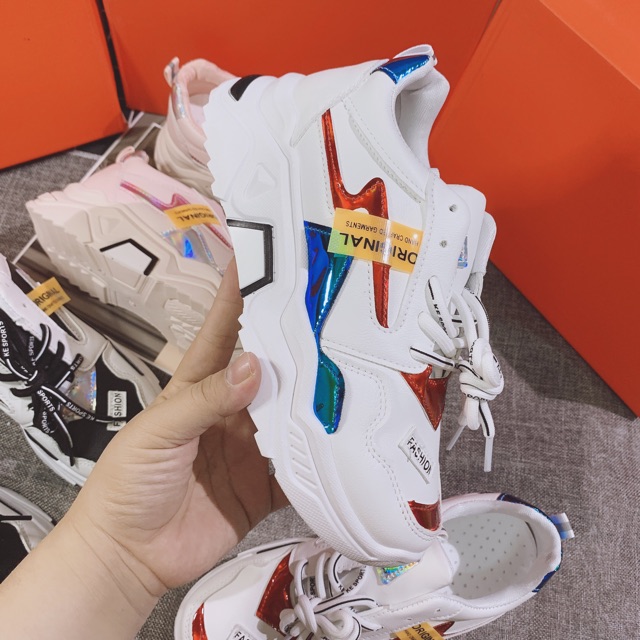 [Shopee trợ giá] GIÀY SNEAKER NỮ NÂNG ĐẾ 3 MÀU VIỀN ĐỔI MÀU FASHION KHÔNG THỂ THIẾU TRONG TỦ ĐỒ