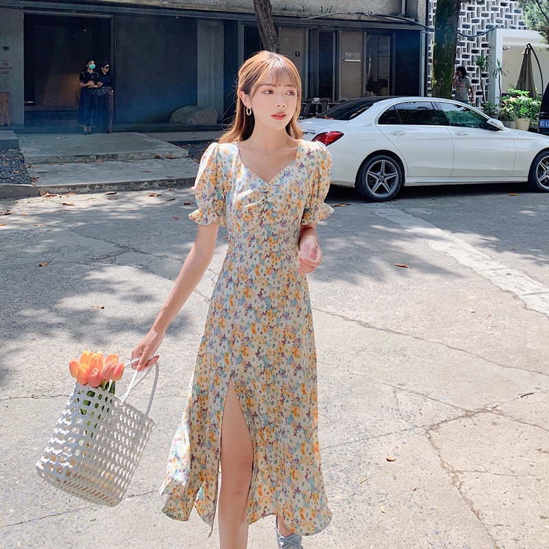 Đầm Chiffon Tay Ngắn Cổ Chữ V Xẻ Tà Họa Tiết Hoa Quyến Rũ 8918