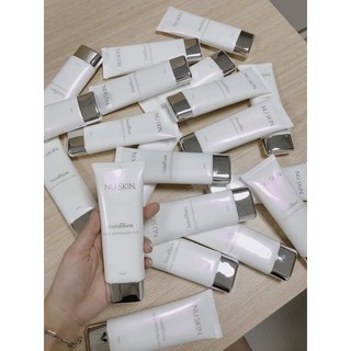 Kem trắng da tức thì Instablanc Nuskin.