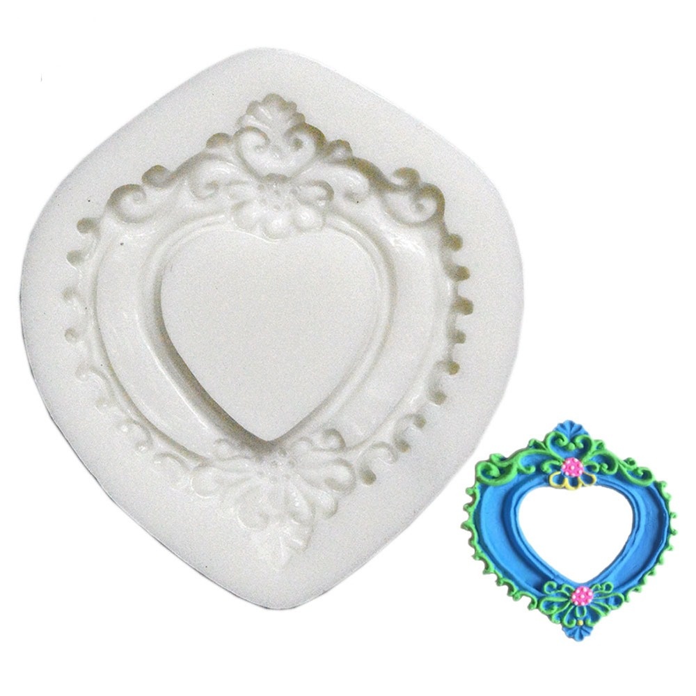 Khuôn Silicone Tạo Hình Làm Bánh Kẹo Hình Trái Tim 3D Cổ Điển