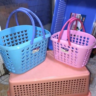 Giỏ nhựa có quai xách