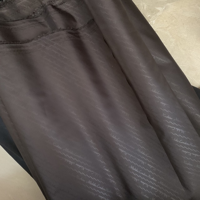 PK túi: Vải lót túi xách có in chữ hoặc hoạ tiết