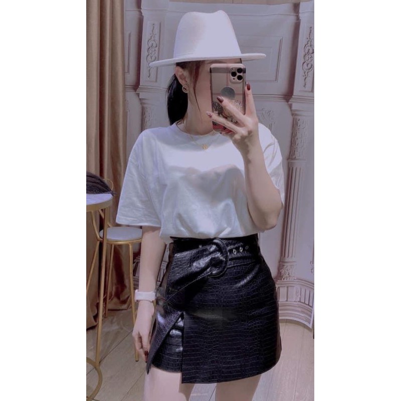 quần váy zara size xs newtag, xs nhỏ nhất, eo 68 mông 90 đổ lại mặc ok, form siêu đẹp, authentic chất da màu đen, chuẩn!