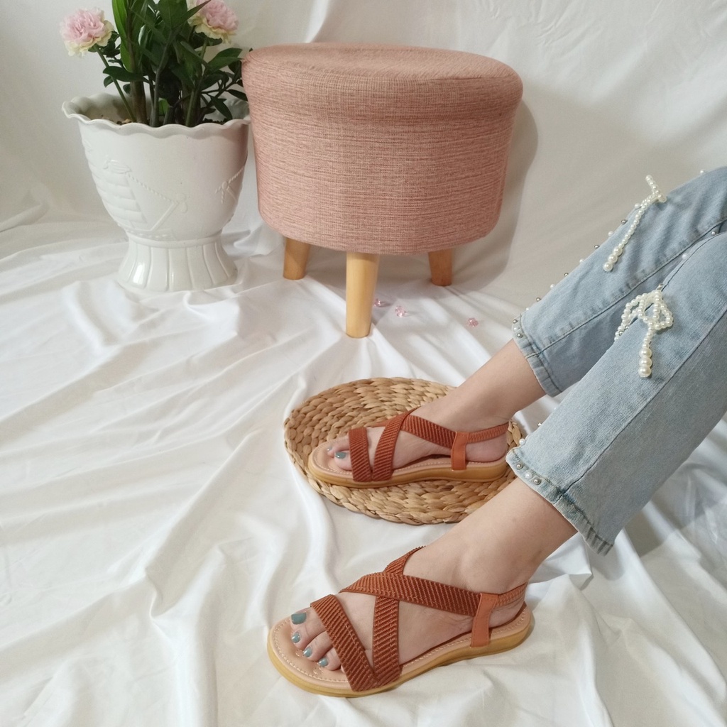Giày sandal nữ đi học quai hậu da mềm bền đẹp bo chun co giãn kiểu basic nhiều màu-TBXIN