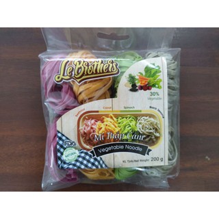 Mì rau củ thập cẩm (mè đen, cà rốt, củ dền, bó xôi)