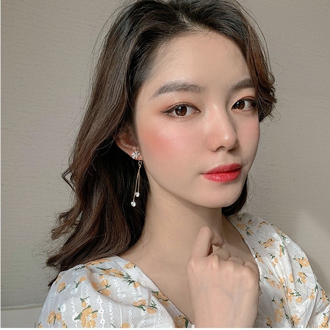 Khuyên tai tua rua dài đính ngọc trai