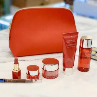 Set dưỡng da esteelauder lựu đỏ dành riêng cho làn da châu á
