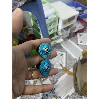 Gù Salaya, Nhôm tặng bao tay Daytona