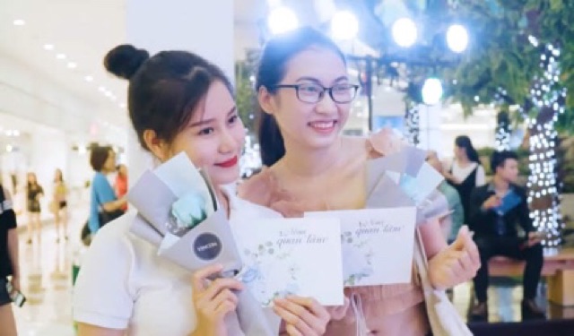 Bó hoa sáp 1 bông làm quà tặng( đặt từ 5 bó)
