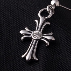 Khuyên tai nam tròn dạng xỏ Merin Accessories màu bạc đen đơn giản đẹp - Hoa tai CHeart