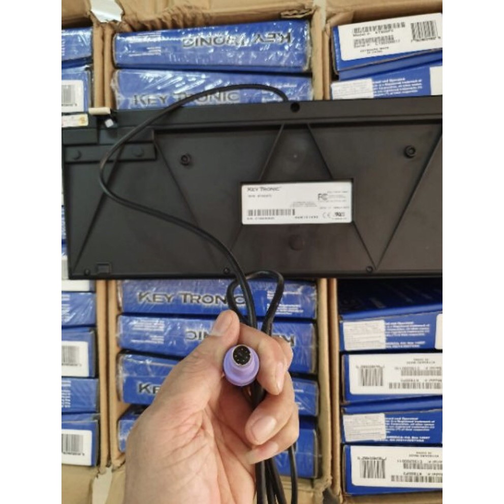 Bàn phím PS2 Key Tronic mới 100% - cổng tròn