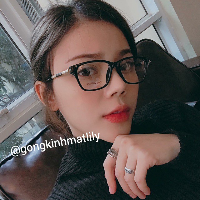 Gọng kính đặc biệt