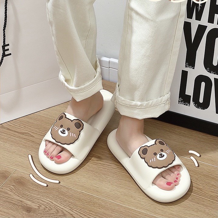 Dép quai ngang bánh mì nữ mặt gấu ngộ nghĩnh - Dép bánh mì đế siêu êm