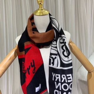 KHĂN BURBERRY SIÊU ĐẸP