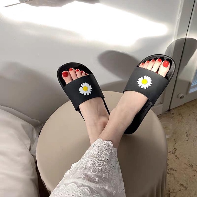 DÉP HOA CÚC SIÊU HOT (Dép Cao Su) | BigBuy360 - bigbuy360.vn