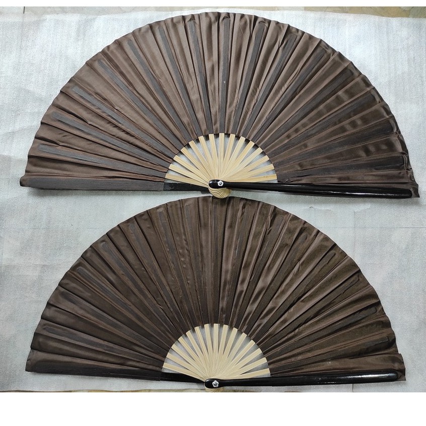 Quạt Vải Lụa (35 - 40cm) Nâu Trơn, Nán Tre, Quạt Cầm Tay